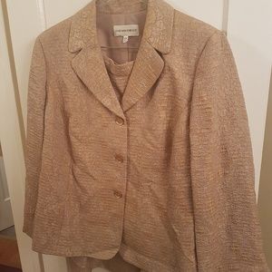 Jones New York 2 Piece Suite